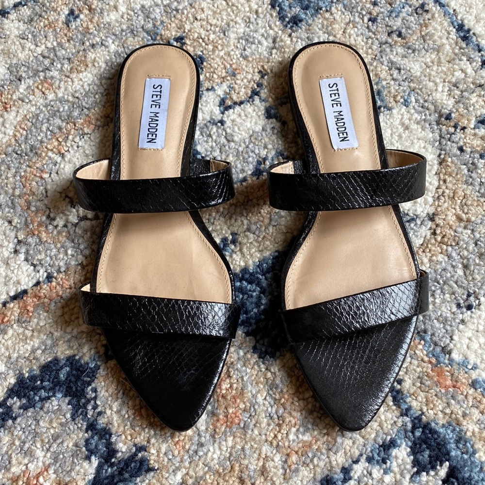 Steve Madden pointy sandals